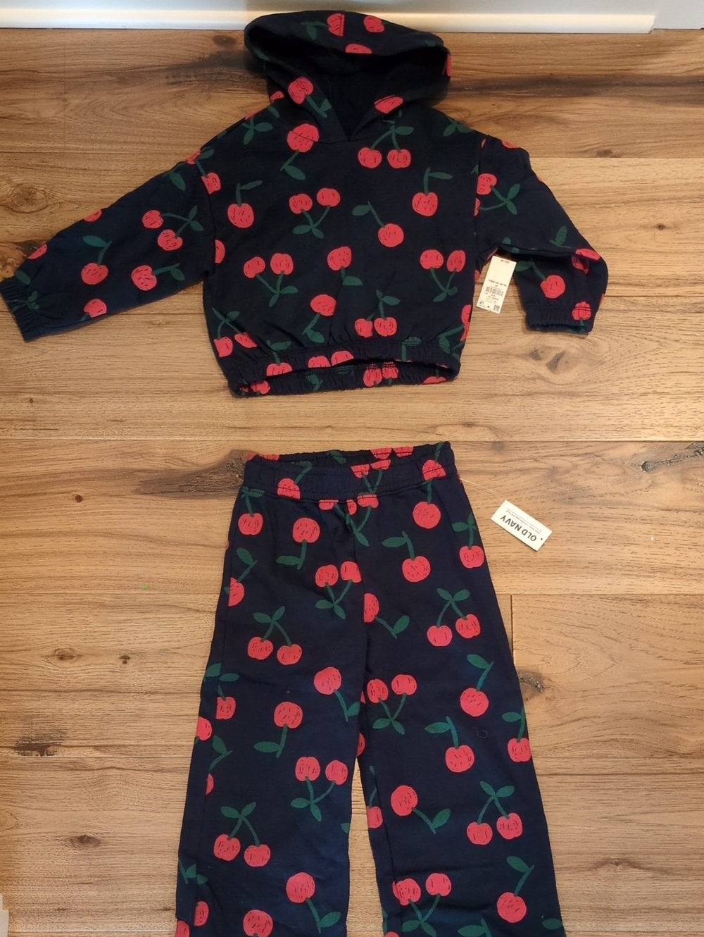 Old Navy Girls Cherry Hoodie & Wide Leg Pants Set 3T NWT